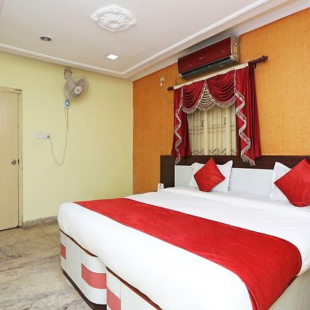Oyo 4526 Jaydev Vihar Hotel Bhubaneswar Buitenkant foto