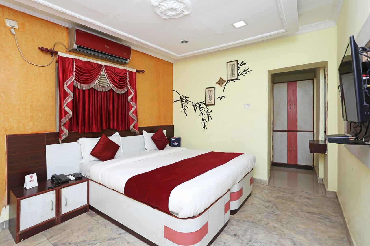 Oyo 4526 Jaydev Vihar Hotel Bhubaneswar Buitenkant foto