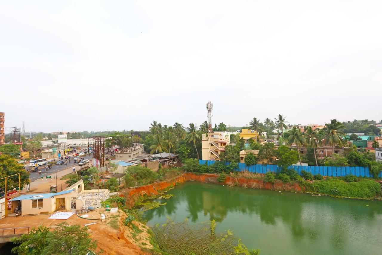 Oyo 4526 Jaydev Vihar Hotel Bhubaneswar Buitenkant foto
